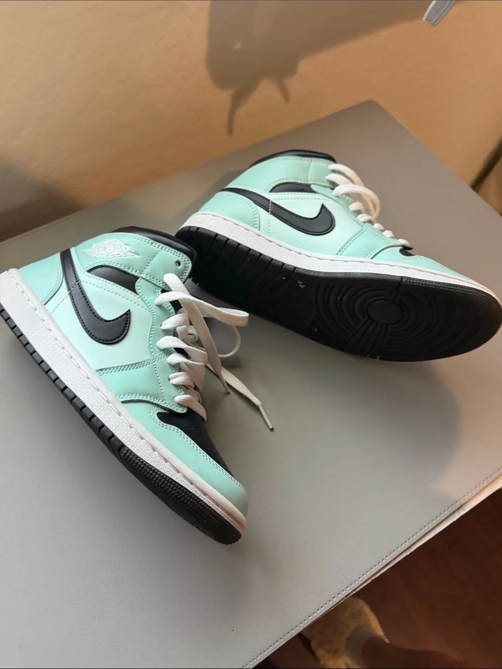 Nike Air Jordan 1 Mid Mint, Black & White